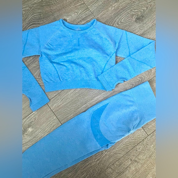 Sport Set in baby blue - Picture 2 of 2